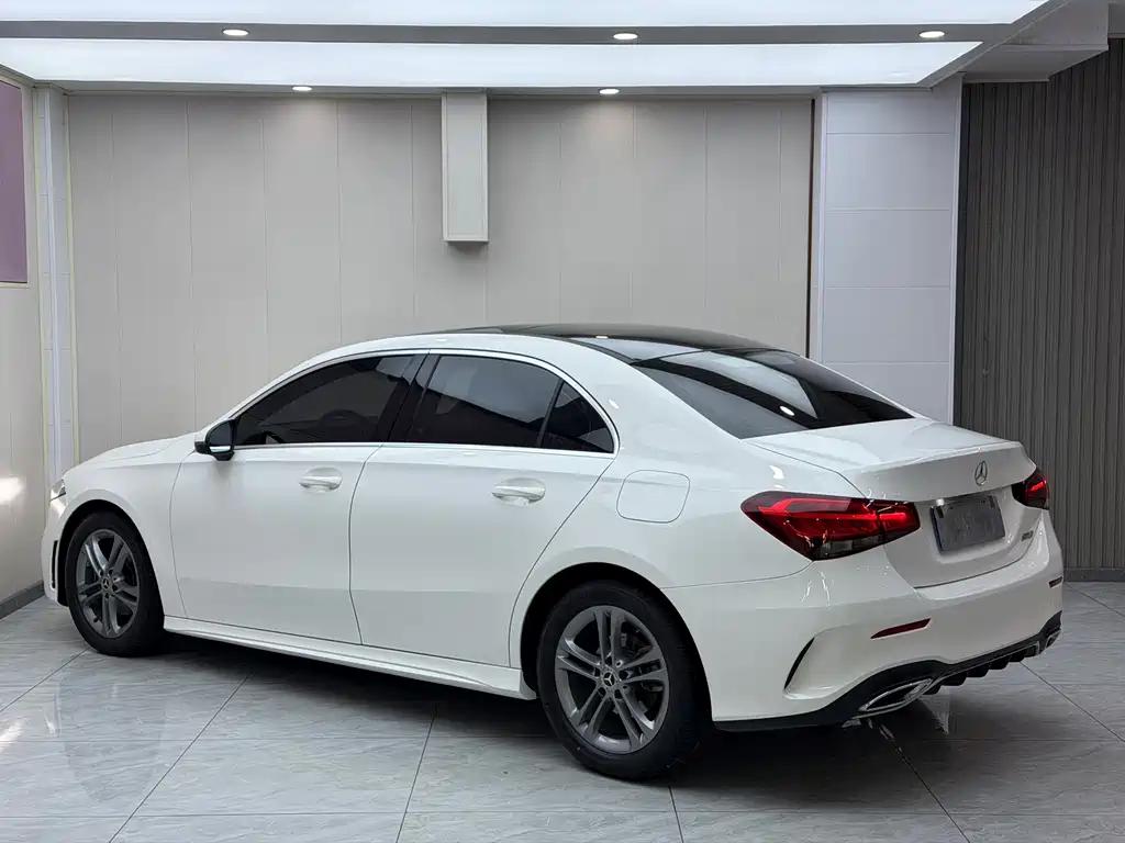 Mercedes-Benz A-Class — миниатюра 6