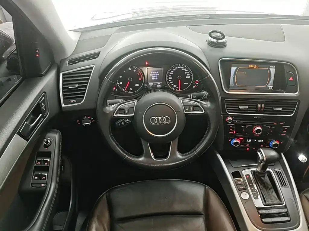 Audi Q5 — миниатюра 11