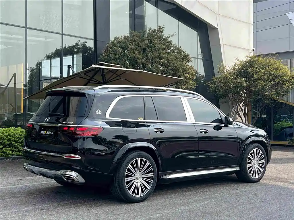 Mercedes-Benz GLS — миниатюра 10