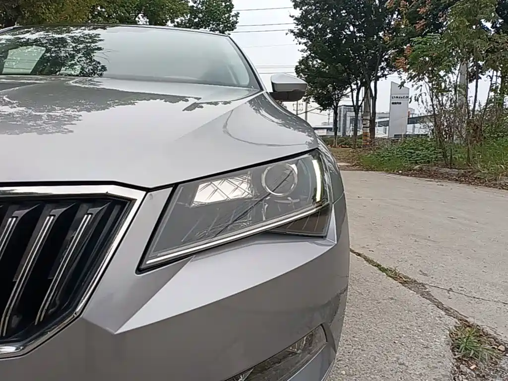 Skoda Superb — миниатюра 24
