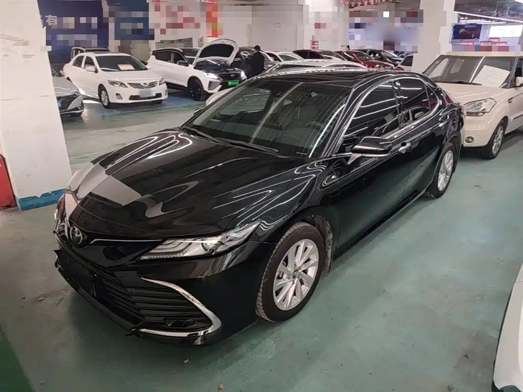 Toyota Camry 2021 2.0G Luxury