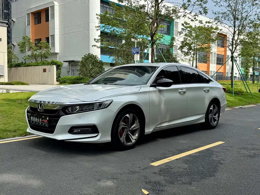Honda Accord — миниатюра 2