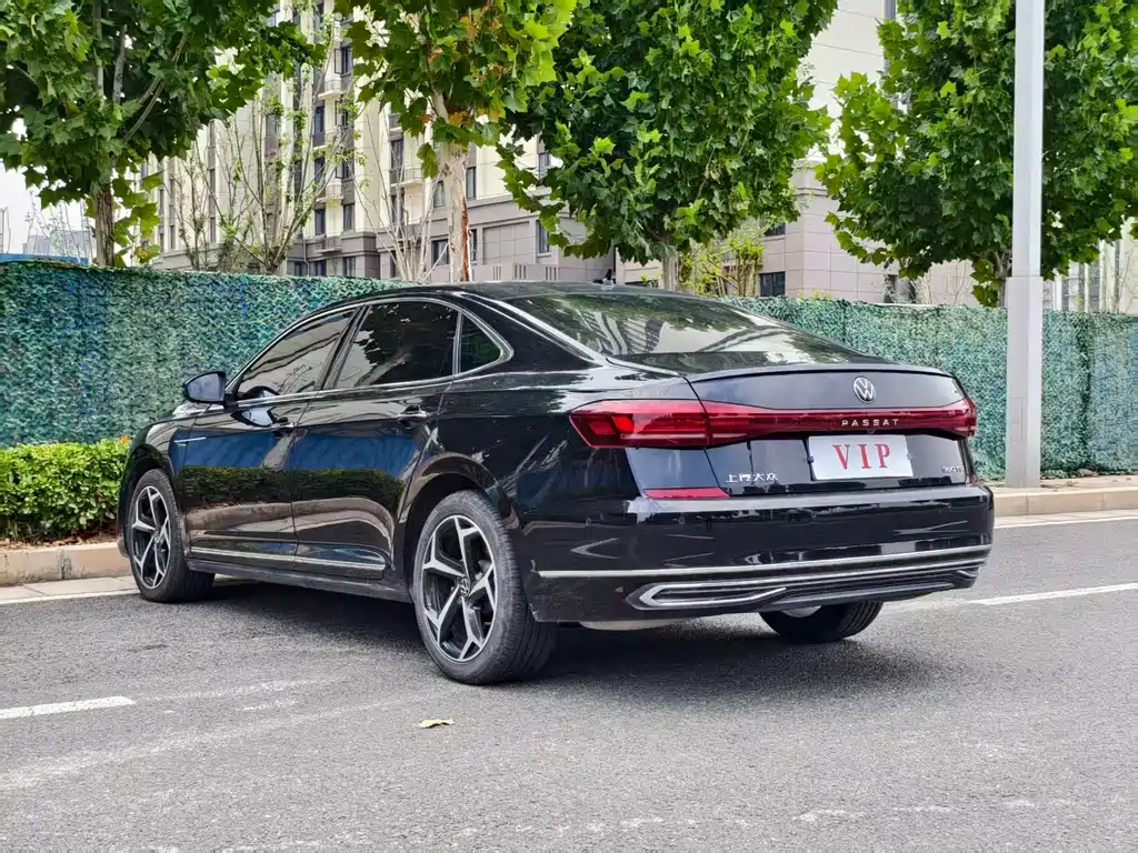Volkswagen Passat — миниатюра 7