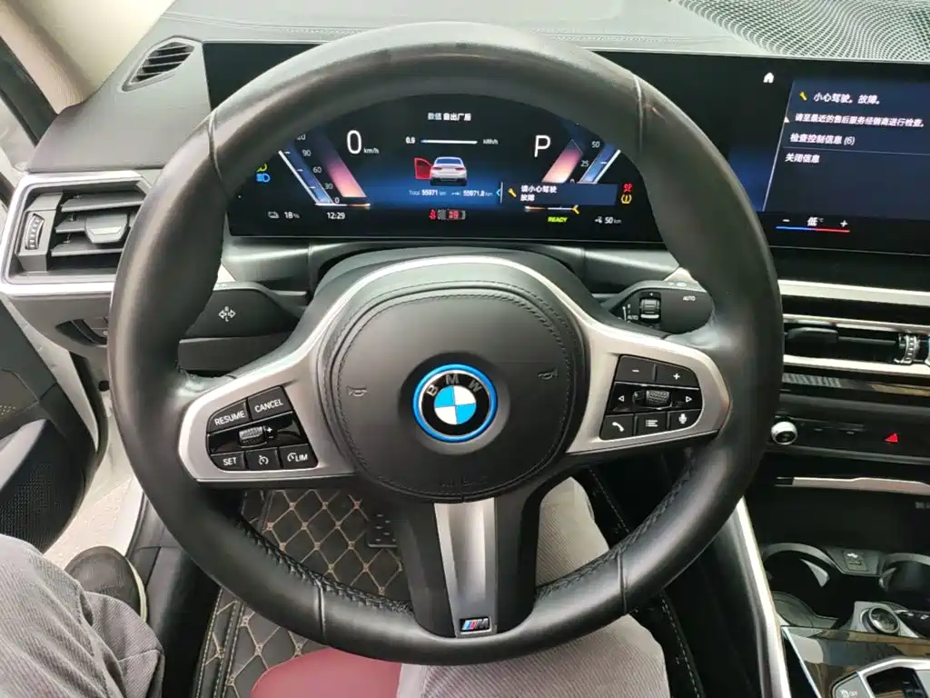 BMW i3 — миниатюра 11