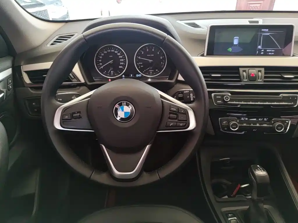 BMW X1 — миниатюра 11