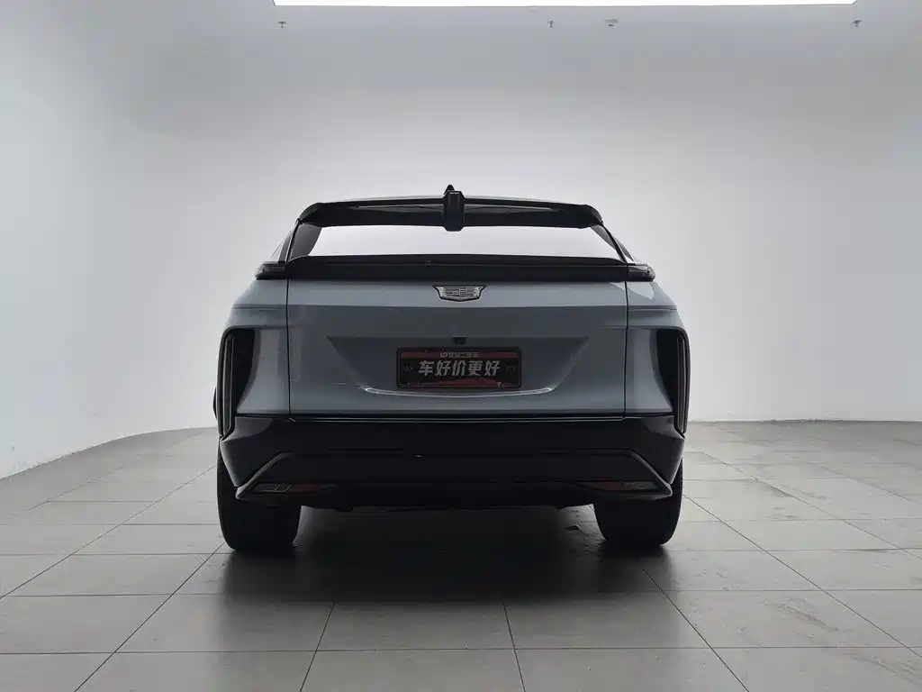 Cadillac Lyriq — миниатюра 4