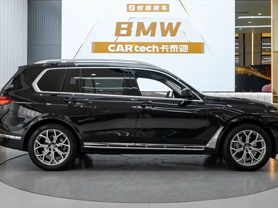 BMW X7 — миниатюра 4