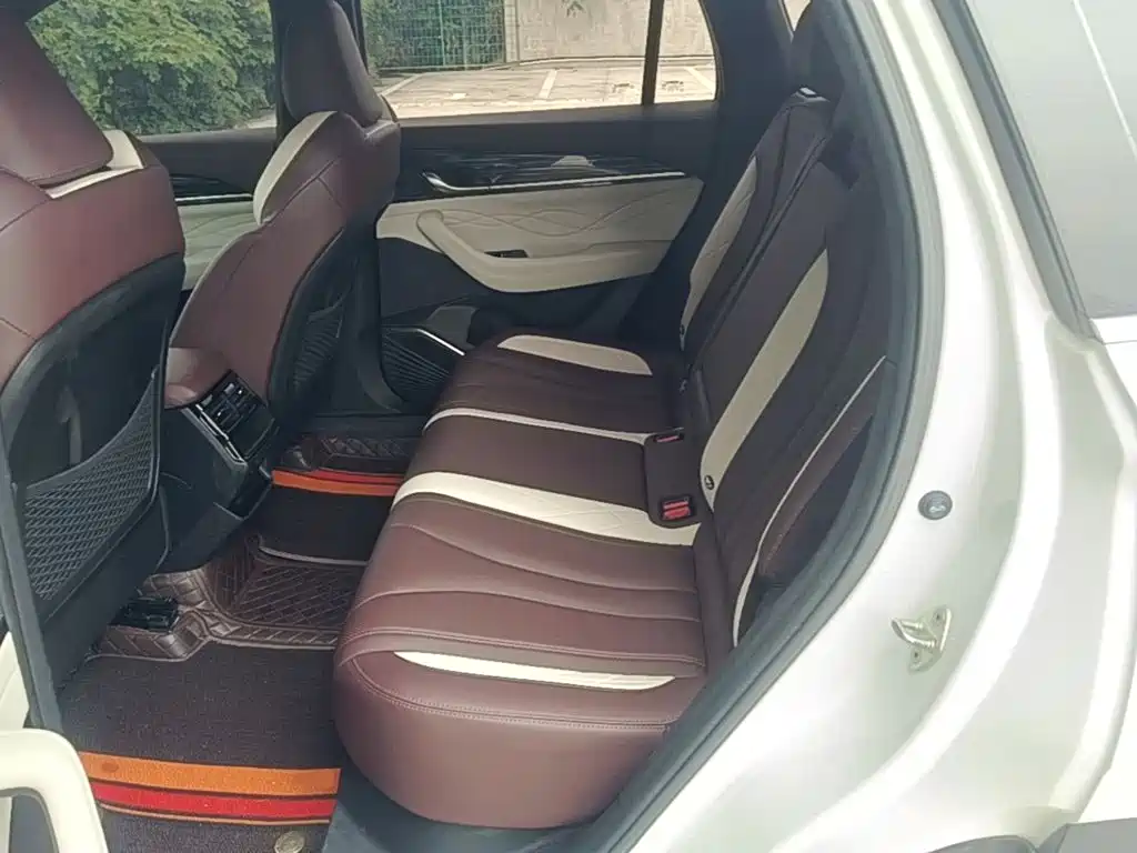 Geely Xingyue L — миниатюра 17