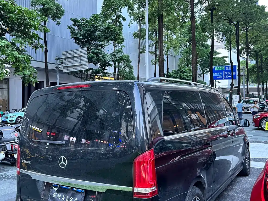 Mercedes-Benz V-Class — миниатюра 19