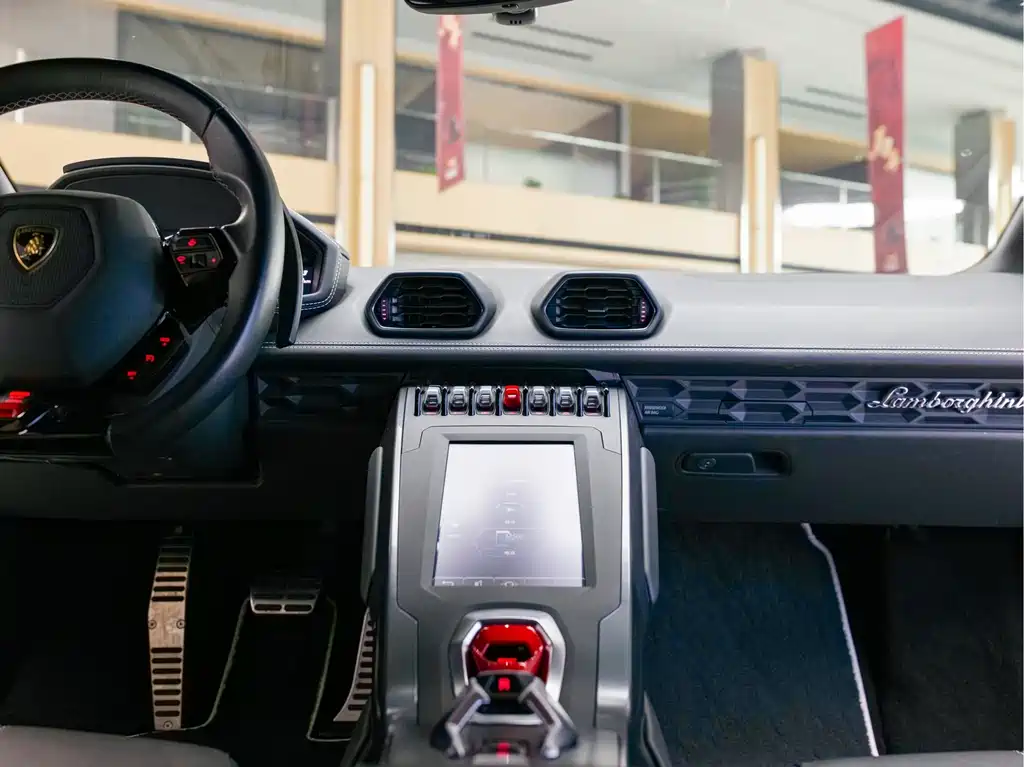 Lamborghini Huracán — миниатюра 13