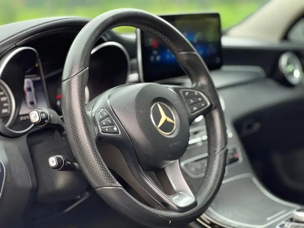 Mercedes-Benz C-Class — миниатюра 19