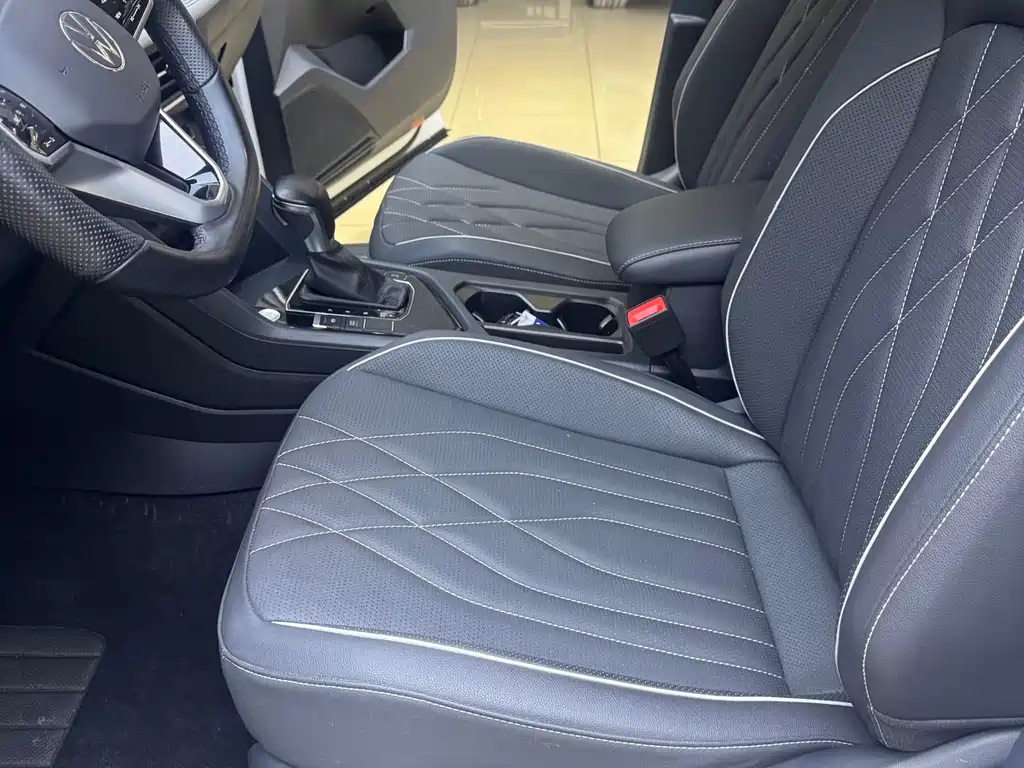 Volkswagen Tiguan L L 2023 280TSI AT