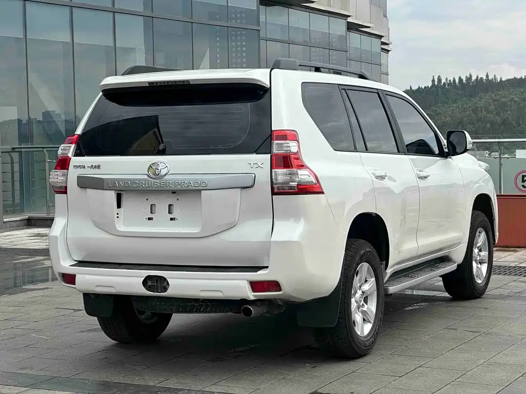 Toyota Prado — миниатюра 10
