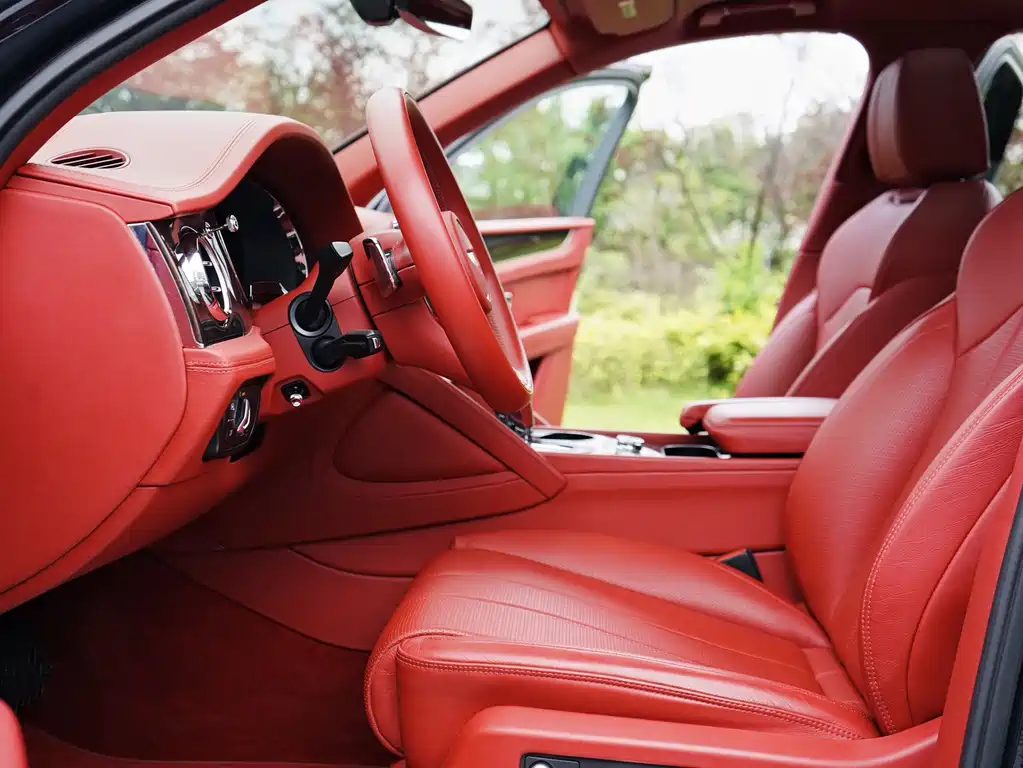 Bentley Bentayga - фото 9