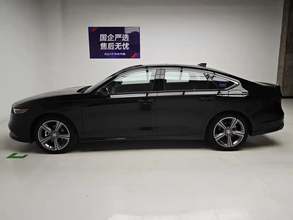 Honda Accord — миниатюра 9