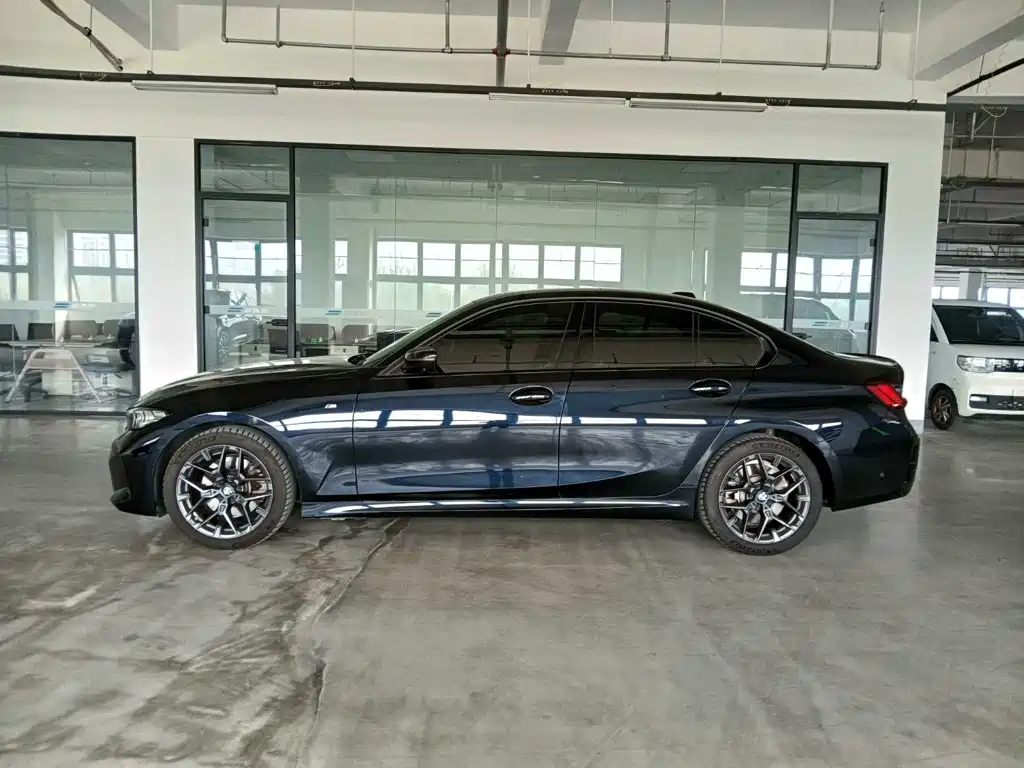 BMW 3 Series — миниатюра 3