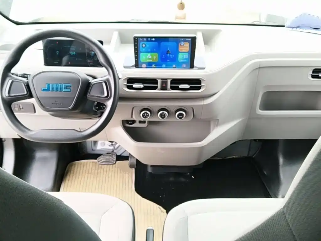 JMC E-Fushun — миниатюра 10
