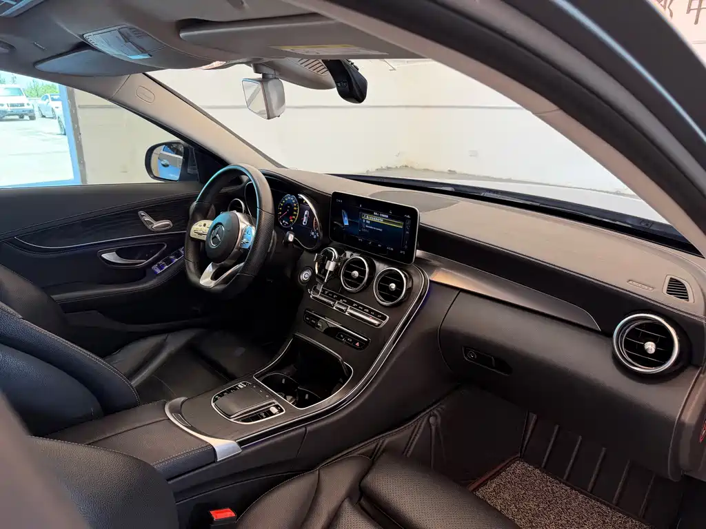 Mercedes-Benz C-Class — миниатюра 14
