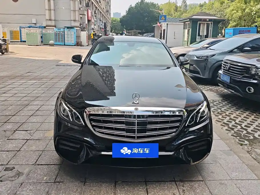 Mercedes-Benz E-Class — миниатюра 2