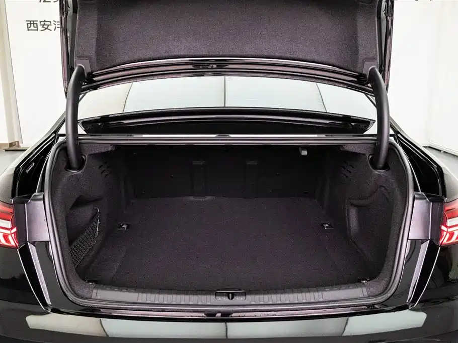 Audi A6L 2023 55 TFSI quattro Premium