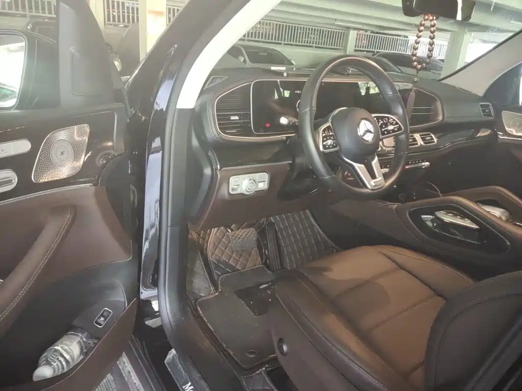 Mercedes-Benz GLE (Import) — миниатюра 18