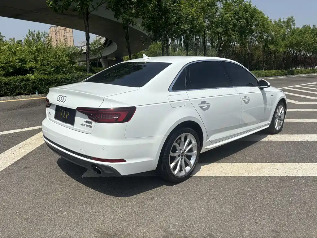 Audi A4L — миниатюра 10
