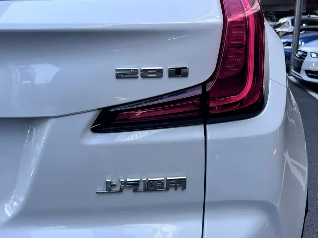Cadillac XT4 — миниатюра 20