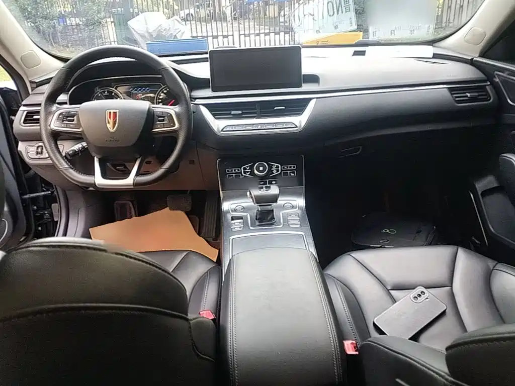 Hongqi Hongqi H5 — миниатюра 10