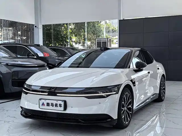 2024 Zeekr 007