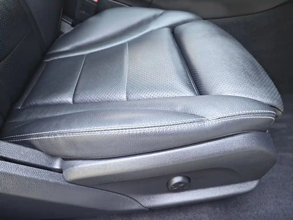 Mercedes-Benz C-Class — миниатюра 15
