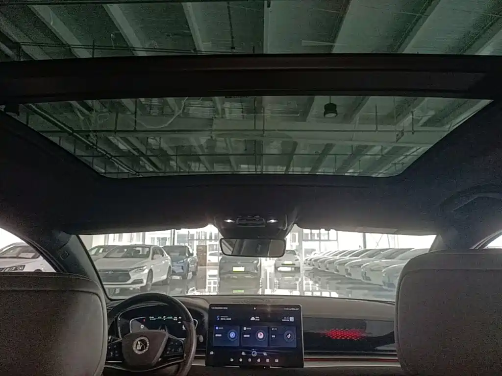 BYD Han — миниатюра 18