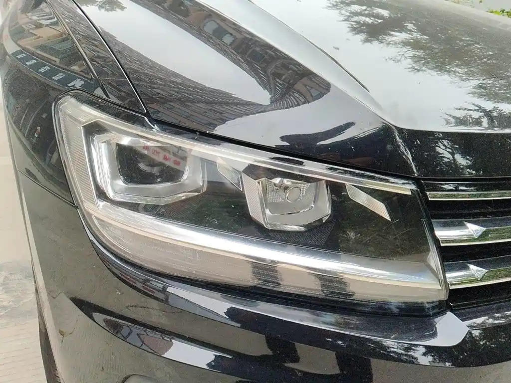 Volkswagen Tiguan L — миниатюра 7