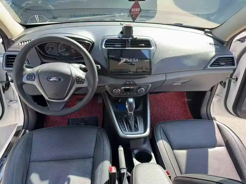 Ford Escort — миниатюра 9