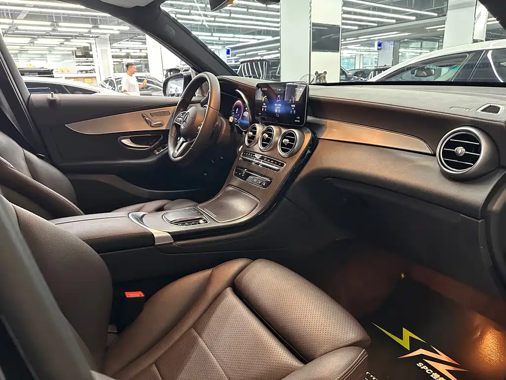 Mercedes-Benz GLC — миниатюра 11