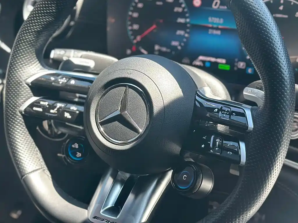 Mercedes-Benz AMG GT — миниатюра 13