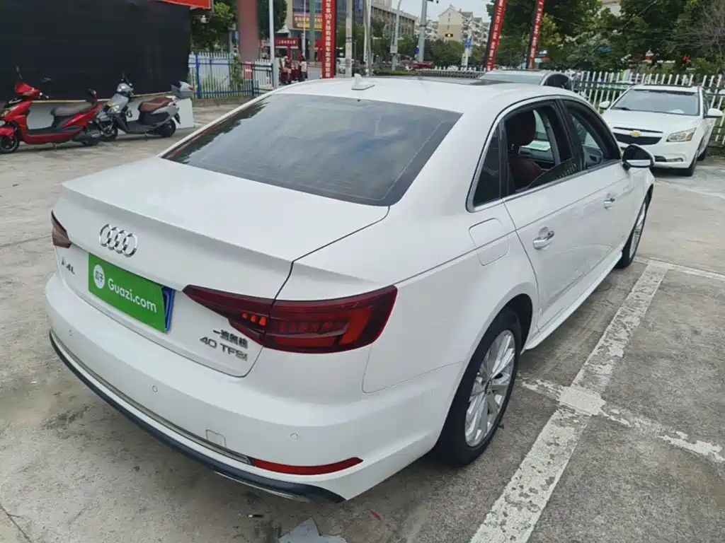 Audi A4L — миниатюра 7