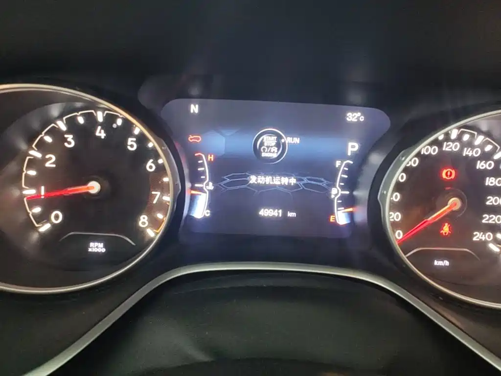 Jeep Compass — миниатюра 12