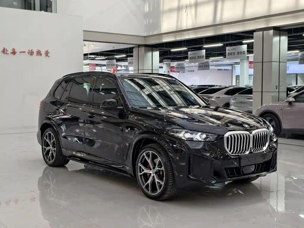 BMW X5 2023 xDrive 30Li Premium M Sport