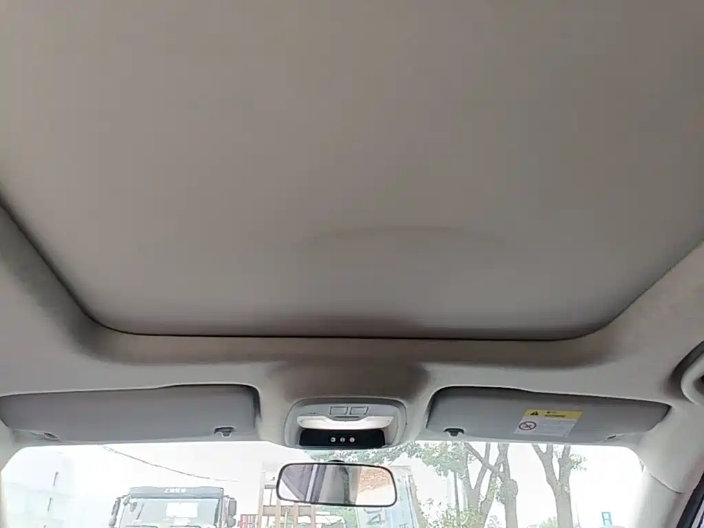 Chevrolet Trax — миниатюра 18