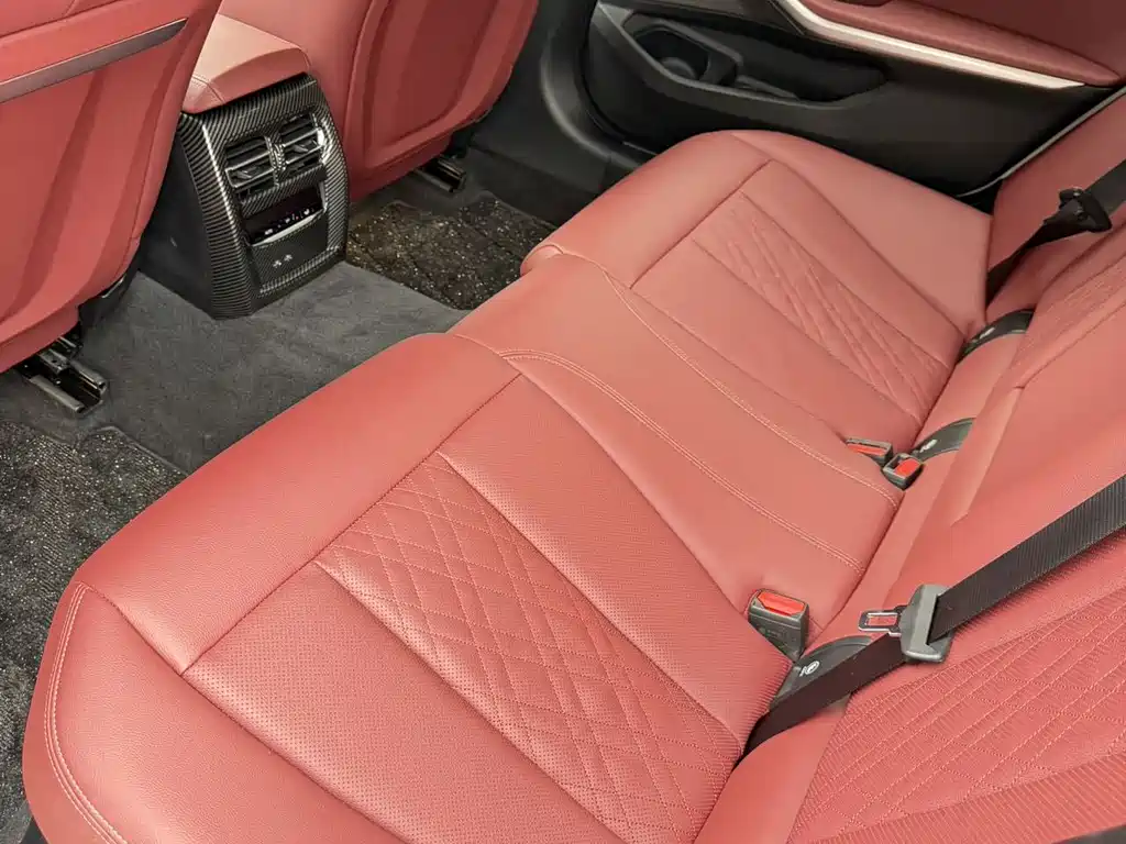 BMW 3 Series — миниатюра 10