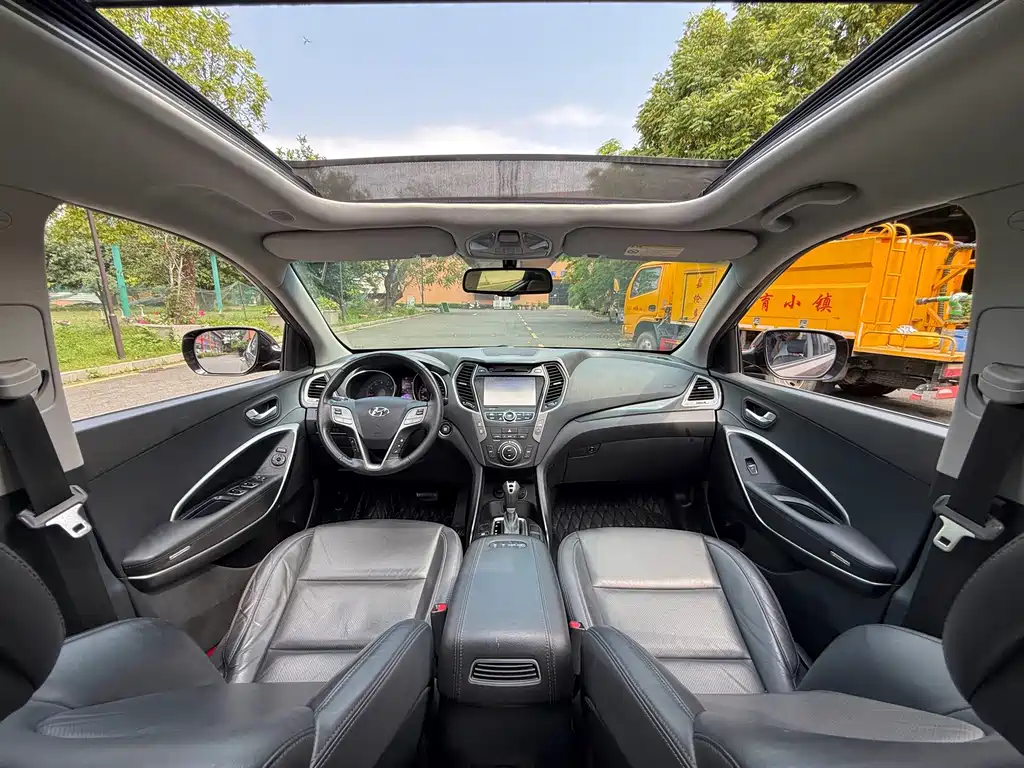 Hyundai Santa Fe — миниатюра 12