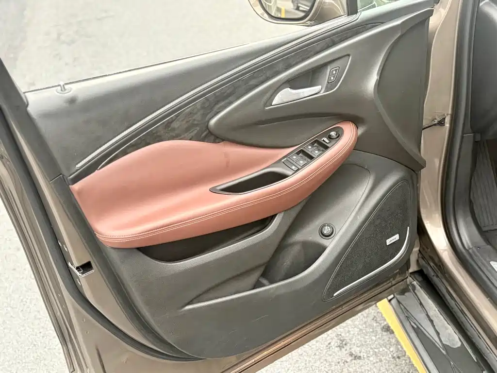 Buick Envision Plus — миниатюра 11