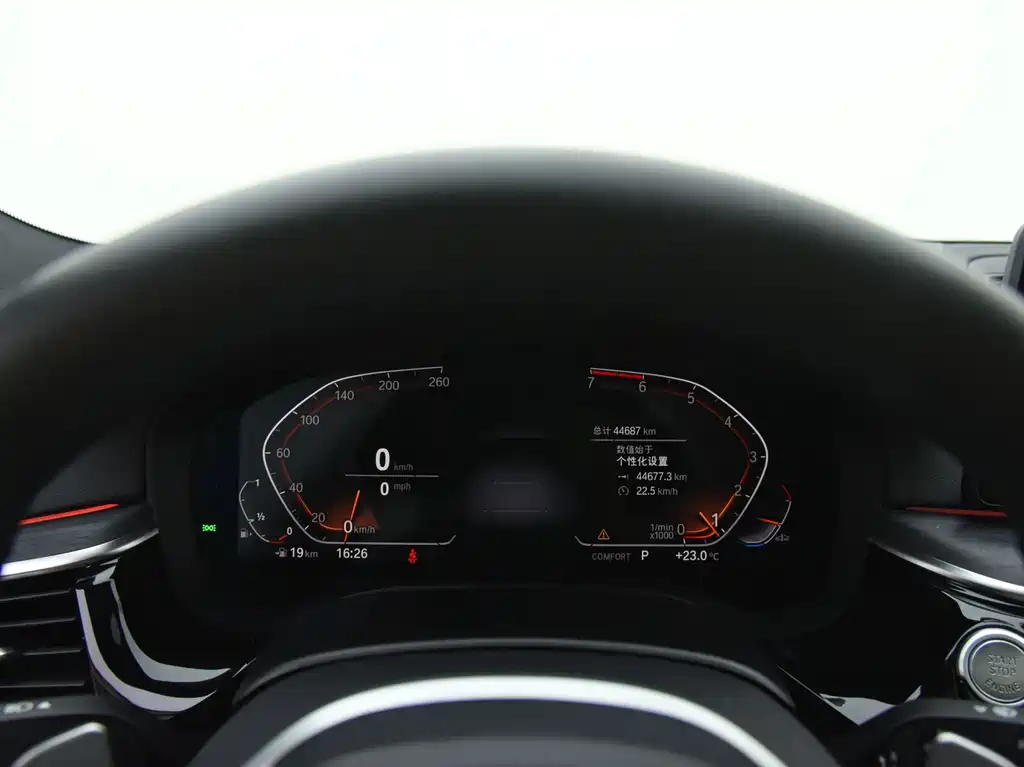 BMW 5 Series — миниатюра 7