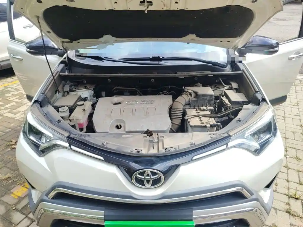 Toyota RAV4 — миниатюра 16