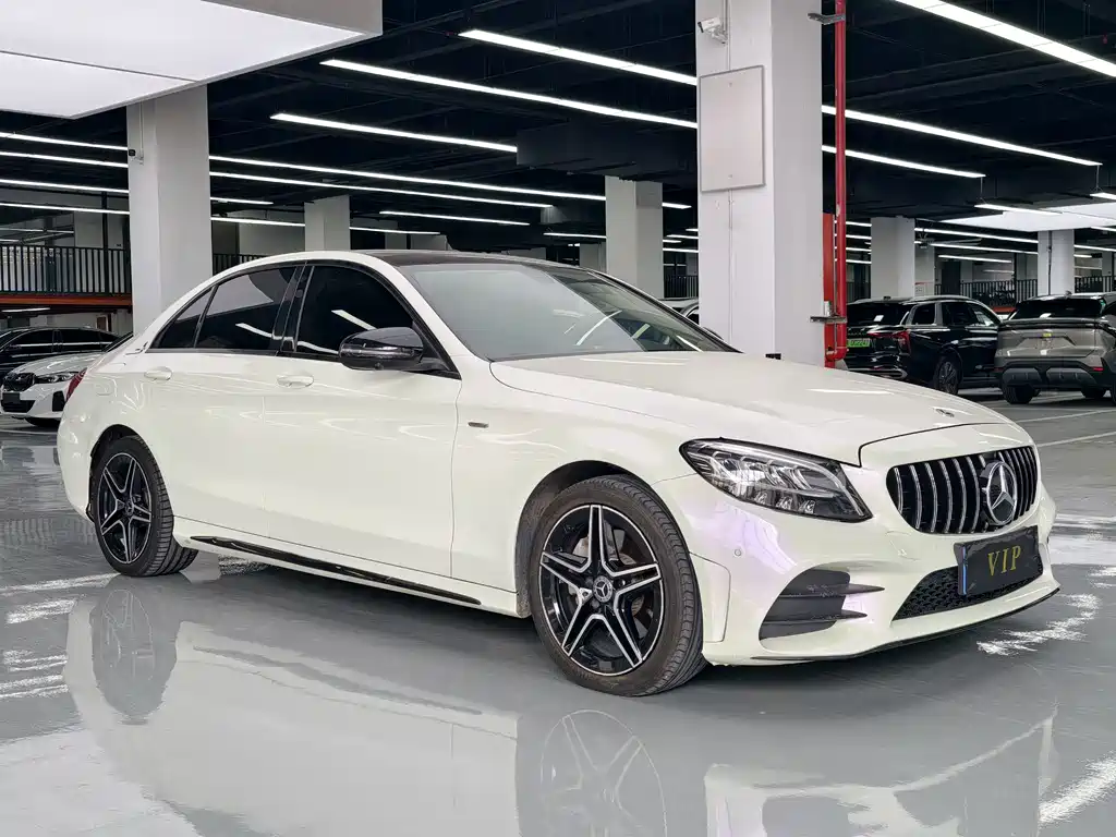 Mercedes-Benz C-Class — миниатюра 3