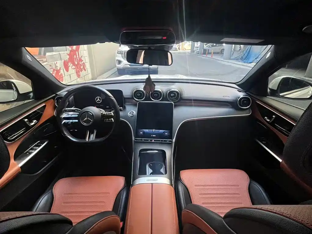 Mercedes-Benz C-Class — миниатюра 11