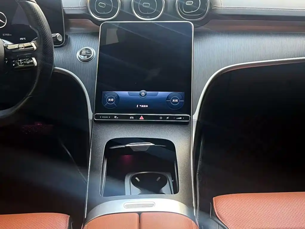 Mercedes-Benz C-Class — миниатюра 12