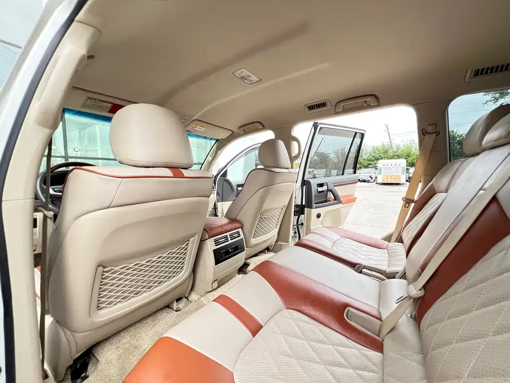 Toyota Land Cruiser — миниатюра 11