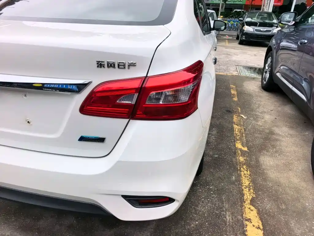 Nissan Sylphy — миниатюра 8
