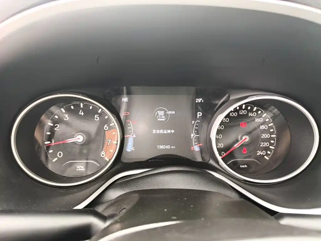 Jeep Compass — миниатюра 12